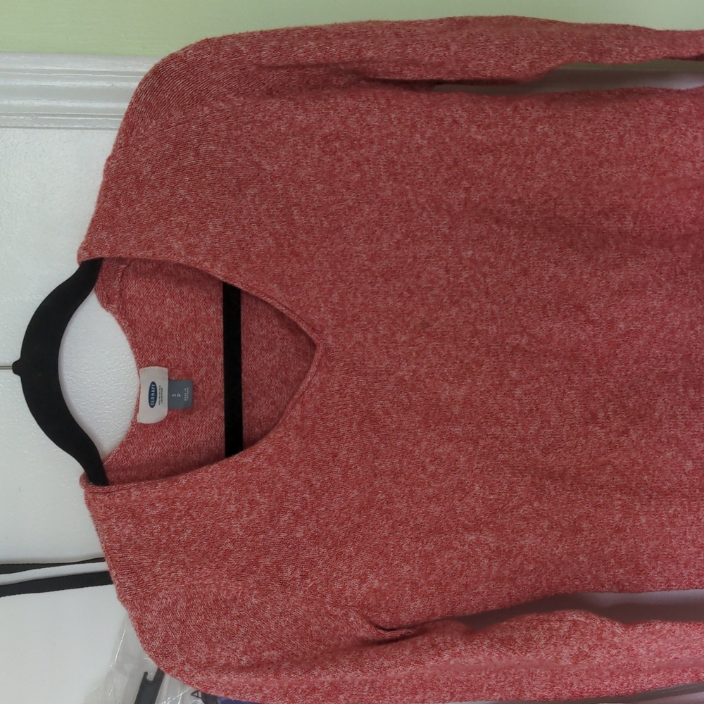 Women's sweater